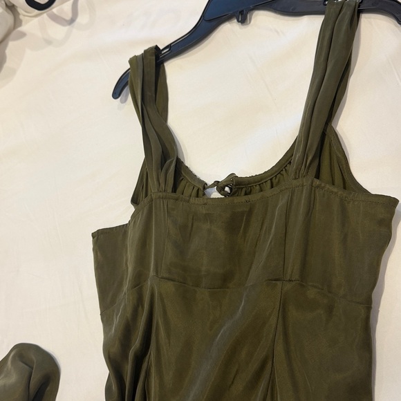 Madewell olive green maxi dress - Picture 2 of 16